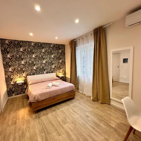 La Dolce Bed & Breakfast Naples